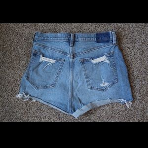 Abercrombie curve love high rise mom shorts